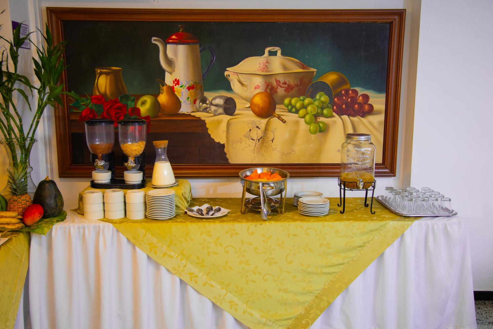 Tama Hotel Granada Real Cali Eksteriør bilde